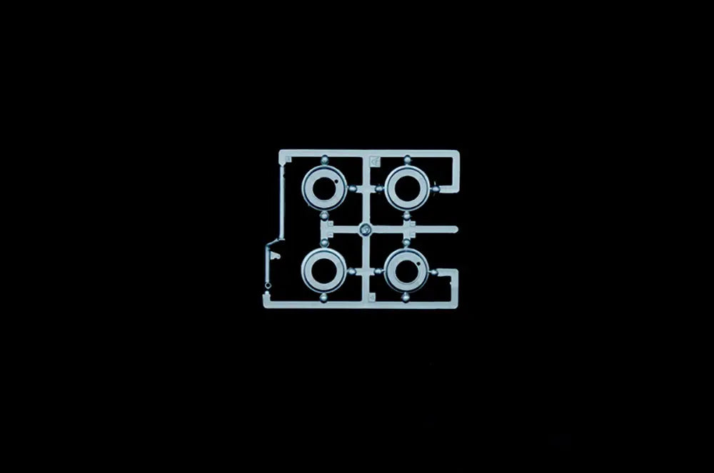 4545782094077-12
