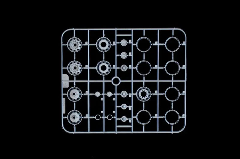 4545782094336-3