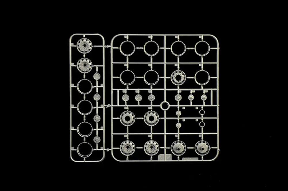4545782094619-8