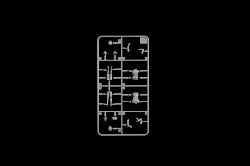 4545782130386-8