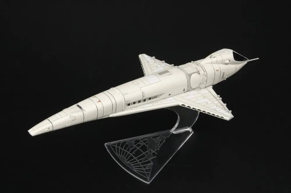 4545782132687-8
