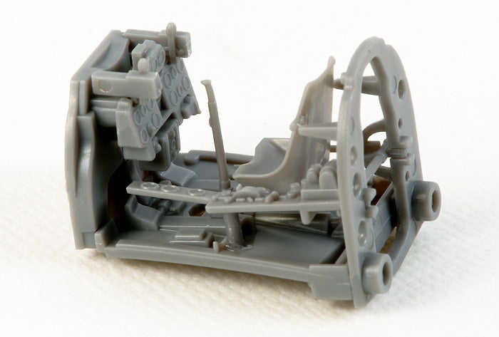 4950344607808-5.jpg
