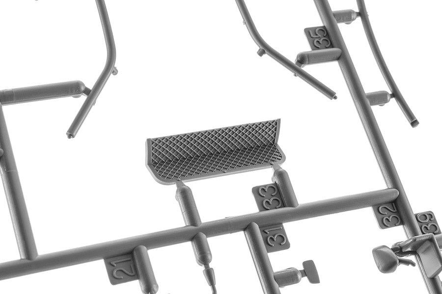 4967834211469-8.jpg